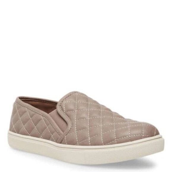 Steve Madden Gray Ecentrcq Quilted Leather Sneakers Size 8M Shoes Slip‎ On - Picture 1 of 9